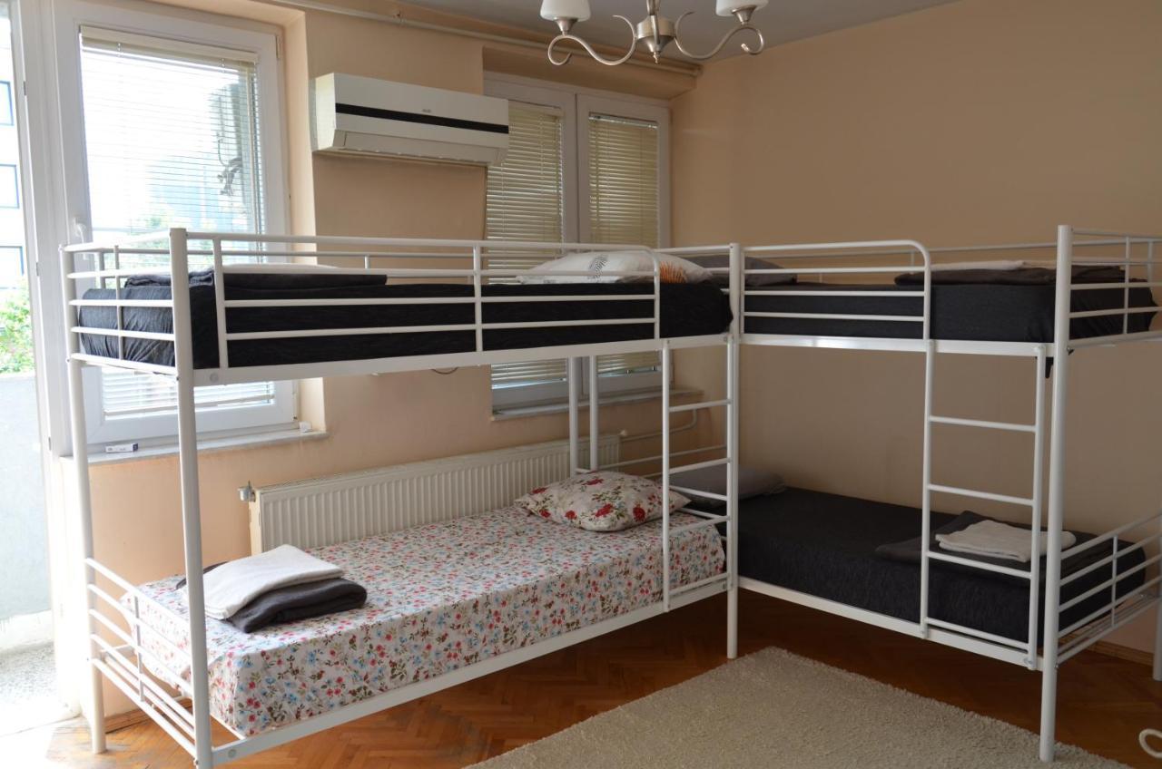 Center House Hostel Pristina Kültér fotó